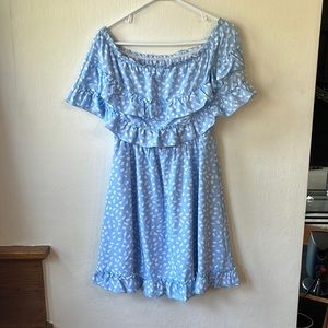 Women’s off shoulder dress.